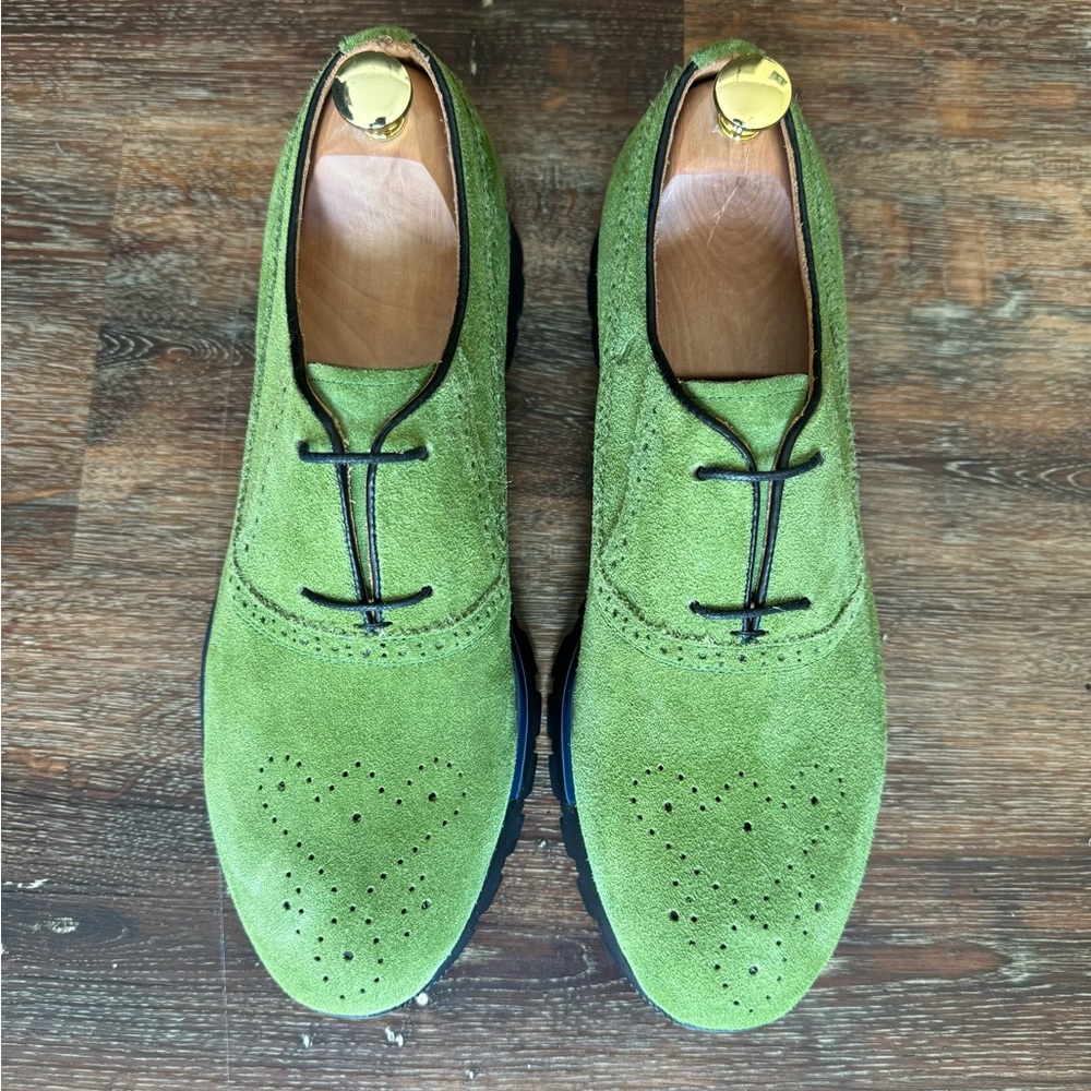 What a unique color “pistachio suede” A5 ALEX 5IVE